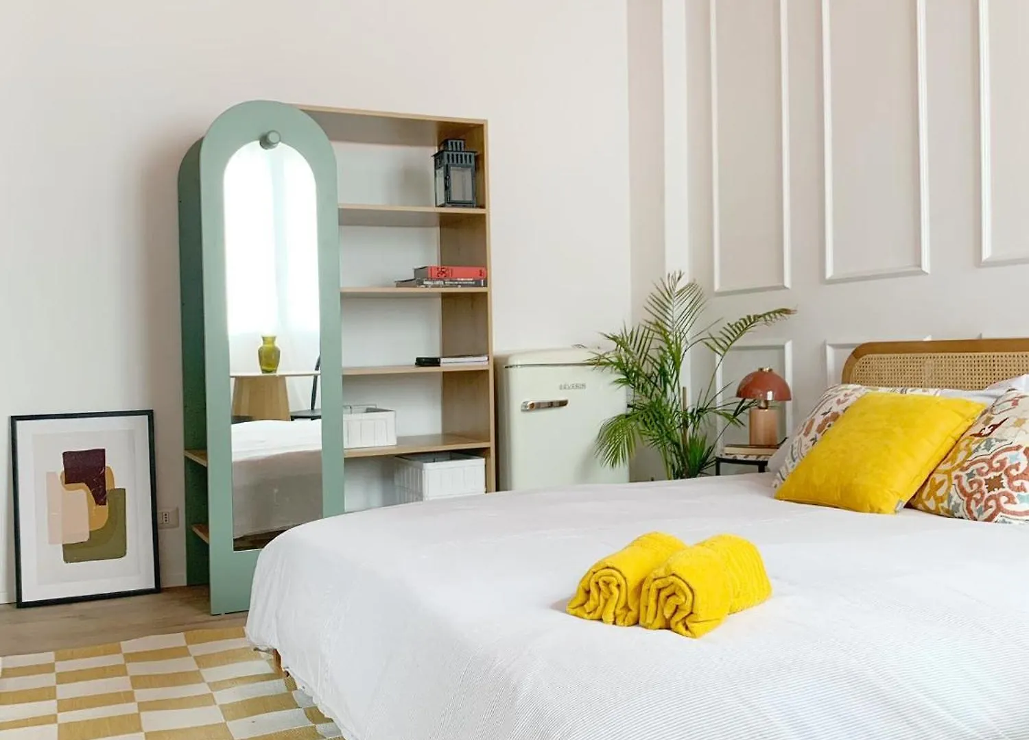 Isonzo Suite - 15 Mins From Duomo Milan 0*,  Italy