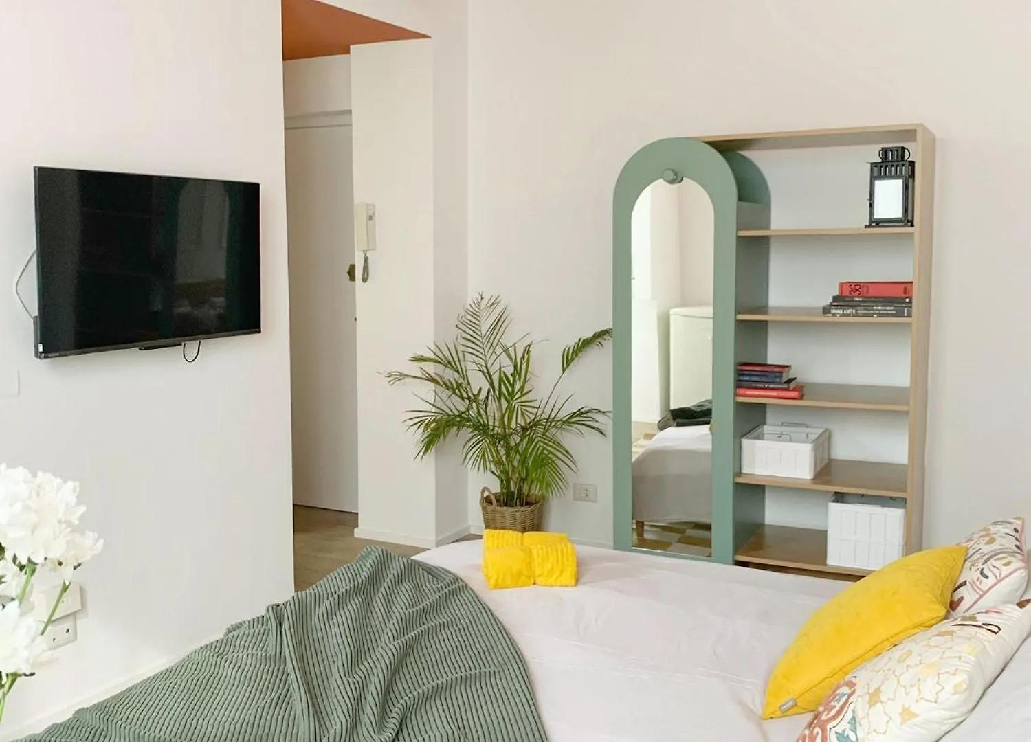 Apartment Isonzo Suite - 15 Mins From Duomo Milan